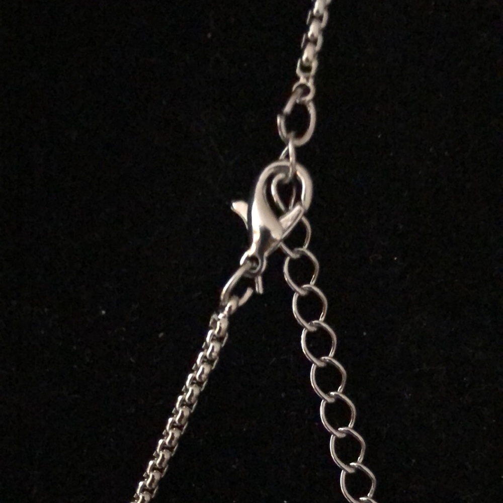 - Silver Necklace/Pendant - Picture 3 of 6